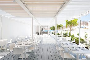 Relux Ios Hotel