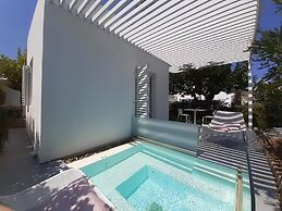 Relux Ios Hotel