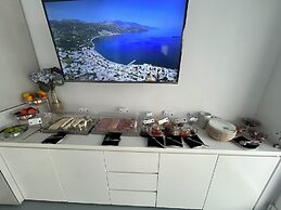 Relux Ios Hotel