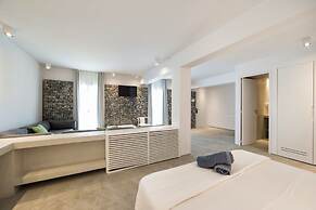 Relux Ios Hotel