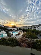 Relux Ios Hotel