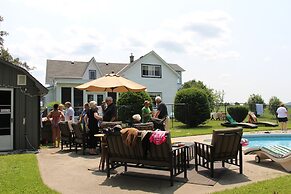 Mountain Ash Farm Country Manor