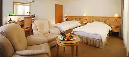 Kingdom Hotel
