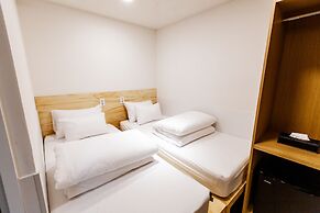 Step Inn Myeongdong 1