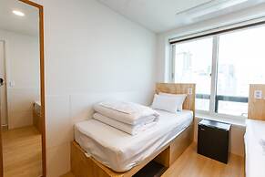 Step Inn Myeongdong 1