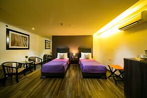 950 Condotel