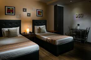 950 Condotel