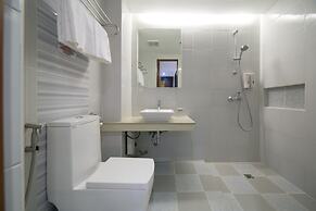 950 Condotel