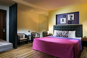 950 Condotel