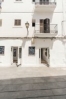 Ryans La Marina