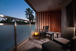 Toba Grand Hotel