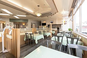 Tendo Central Hotel