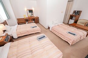 Tendo Central Hotel