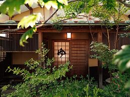 Oiwakeya Ryokan