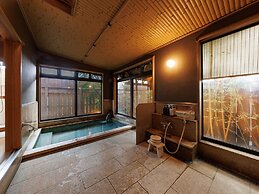 Oiwakeya Ryokan