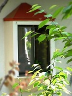 Madarao Elm Pension