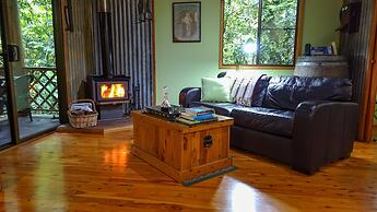 Crater Lakes Rainforest Cottages