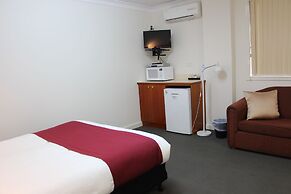 Pioneer Way Motel