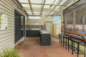 Rosebud Motel
