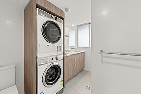 Pacific Regis Apartments