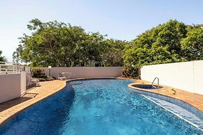 Kirribilli Riverfront Apartments