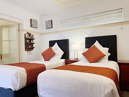 Cobb & Co Court Boutique Hotel