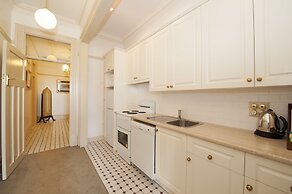 Cobb & Co Court Boutique Hotel