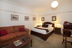 Cobb & Co Court Boutique Hotel