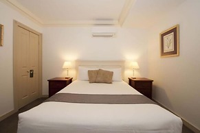 Cobb & Co Court Boutique Hotel