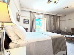 Cobb & Co Court Boutique Hotel