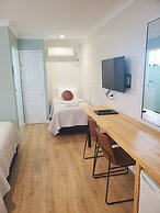 Roydons Motor INN