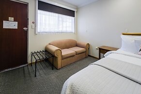 Roydons Motor INN