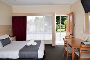 Beachway Motel & Restaurant