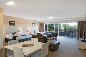 Albacore Apartments