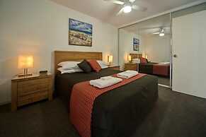 Albacore Apartments