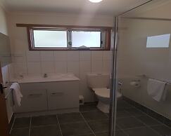 Grampians View Cottages and Units
