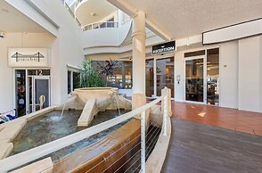 Aquarius Resort