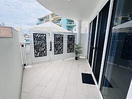 Aquarius Resort