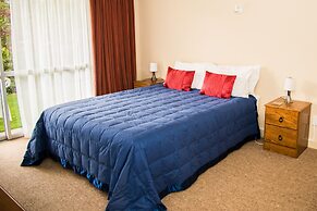 Alpenhorn Motel