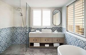 The Beachcomber Hotel & Resort, an Ascend Collection Resort