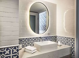 The Beachcomber Hotel & Resort, an Ascend Collection Resort