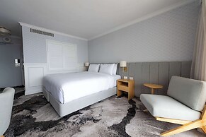 The Beachcomber Hotel & Resort, an Ascend Collection Resort