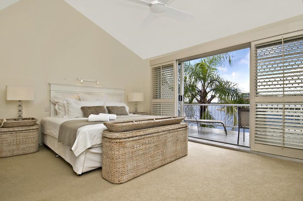 Skippers Cove Waterfront Resort