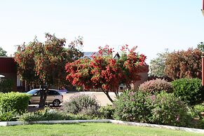 Camellia Motel