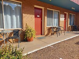 Camellia Motel