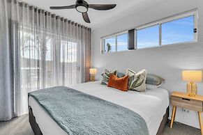 The Palms Apartments
