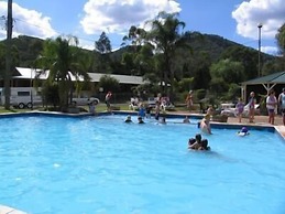 Sandy Hollow Tourist Park