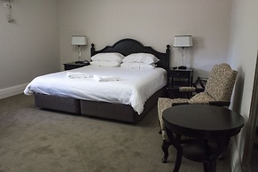 Wallacia Hotel