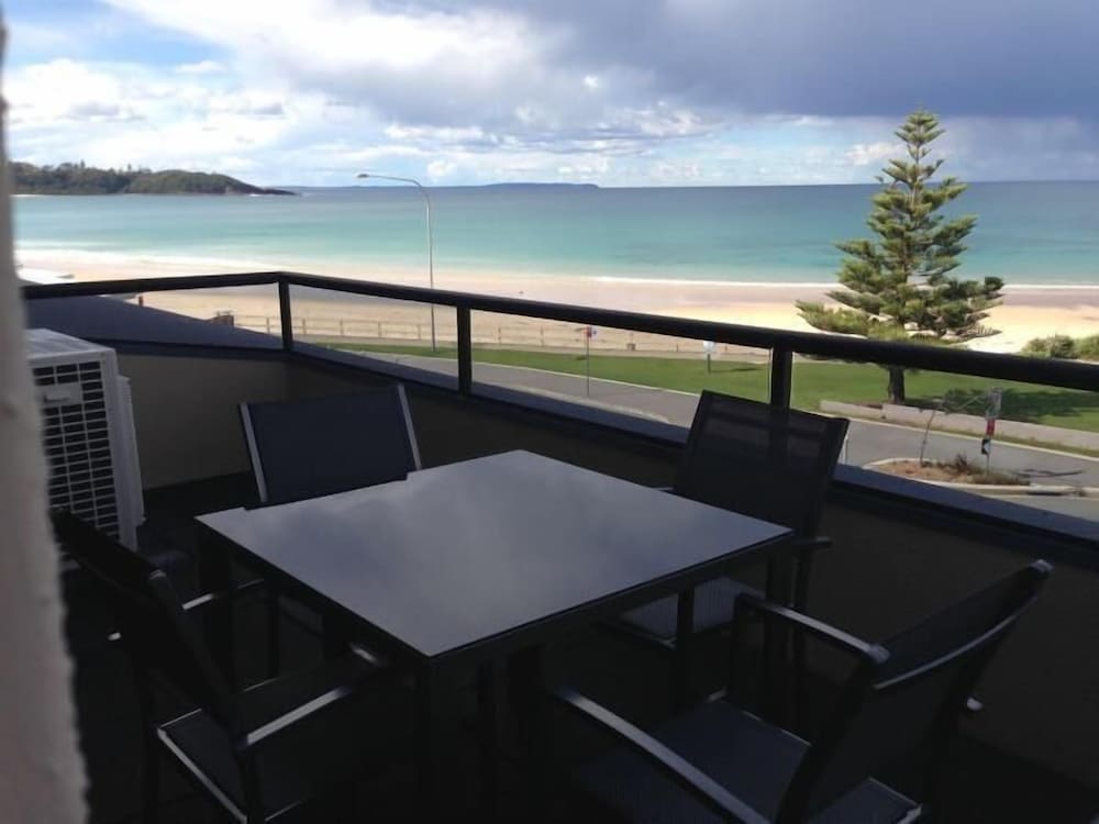 Beachhouse Mollymook