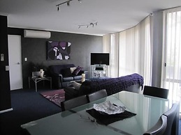 Apollo Apartments
